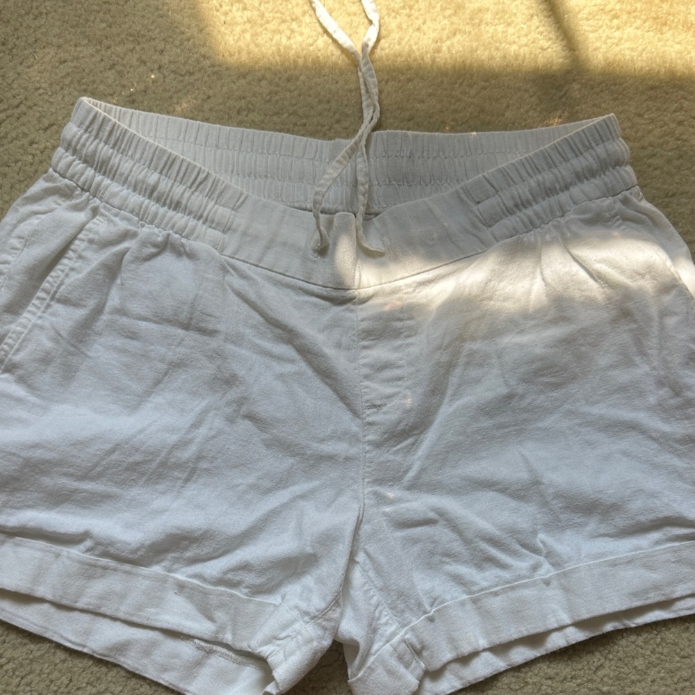 White Women's Linen Shorts